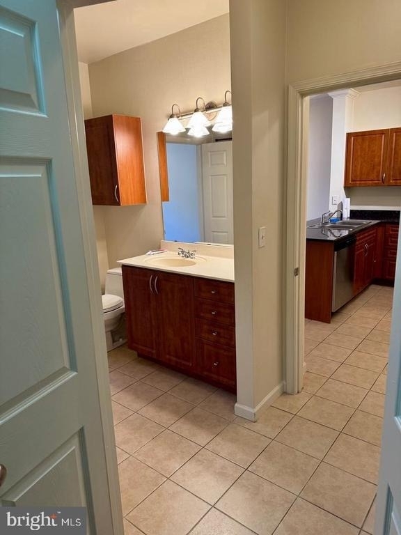 12945 Centre Park Circle - Photo 6