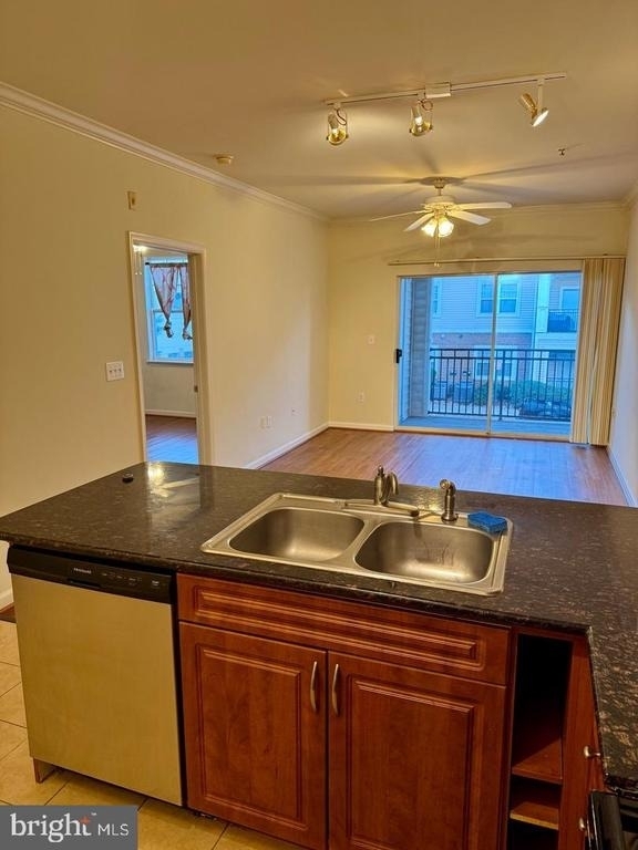 12945 Centre Park Circle - Photo 4