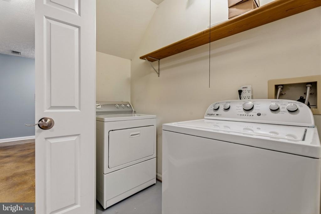6010 Southward Way - Photo 30