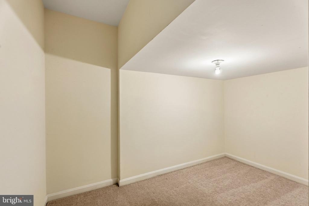 6010 Southward Way - Photo 31