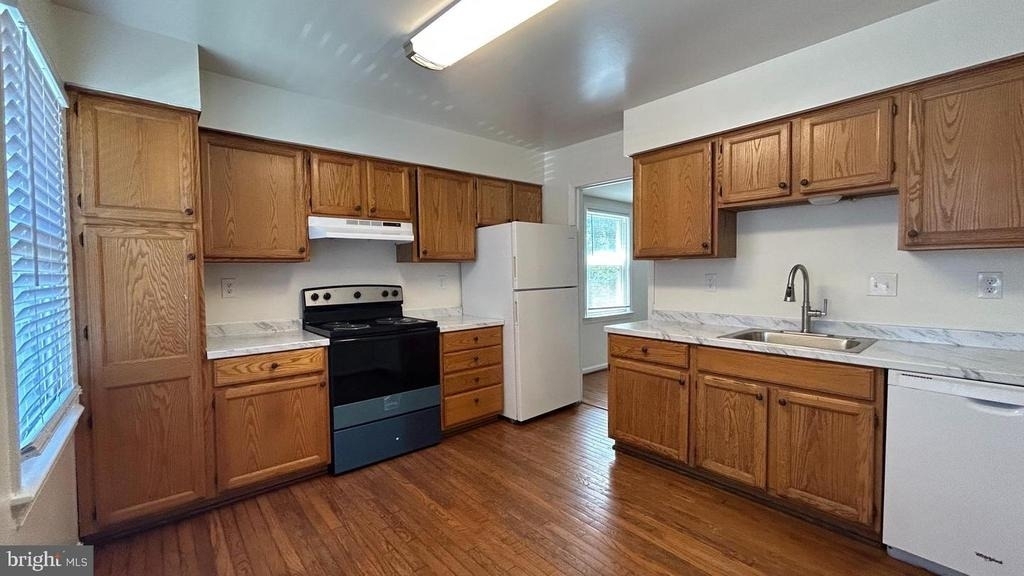 3068 Covington Street - Photo 1