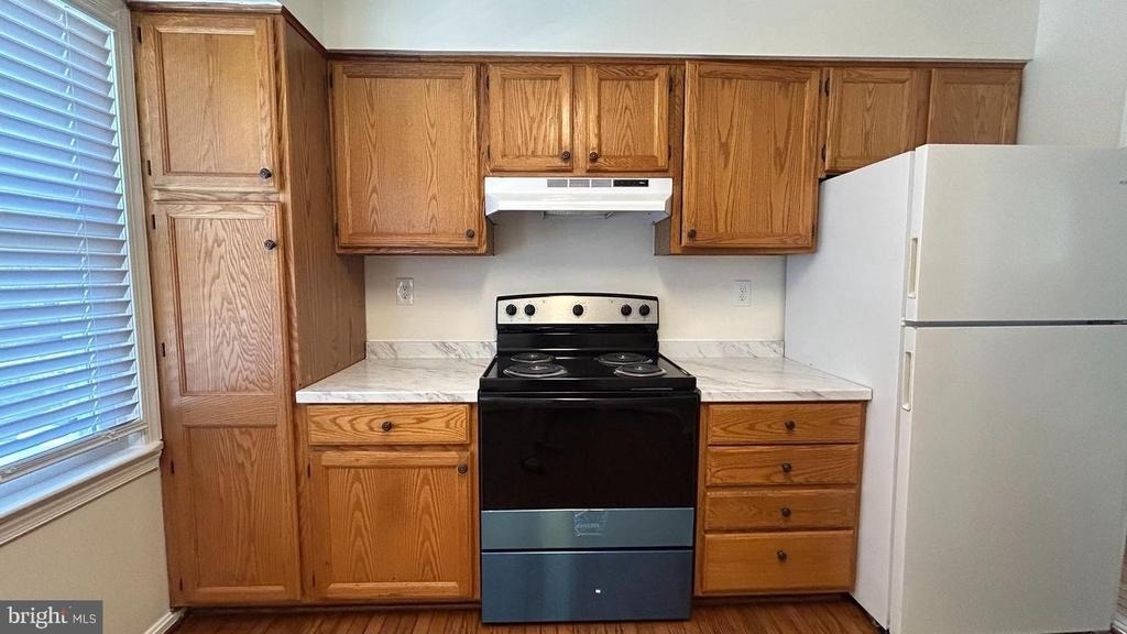 3068 Covington Street - Photo 2