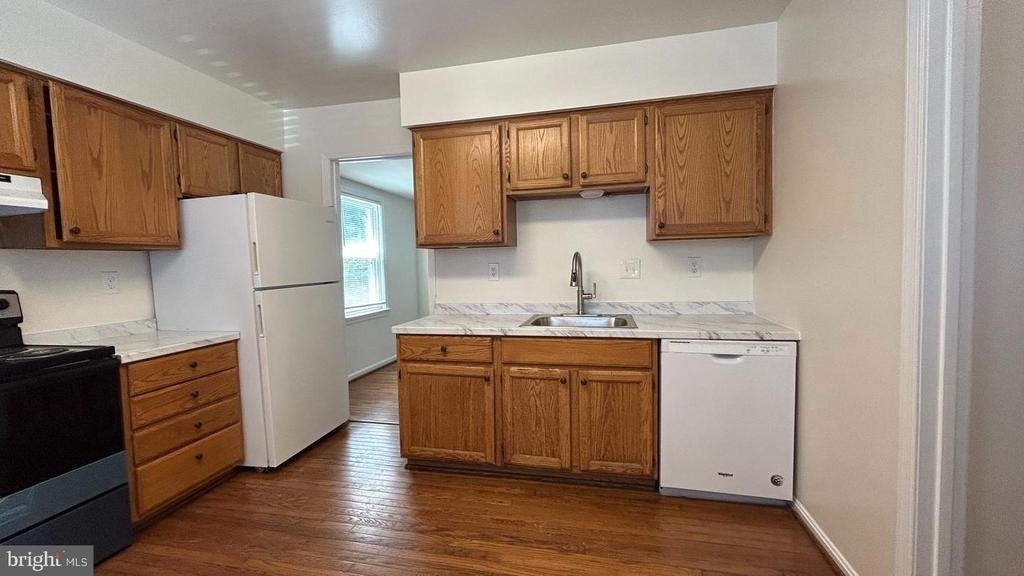 3068 Covington Street - Photo 4