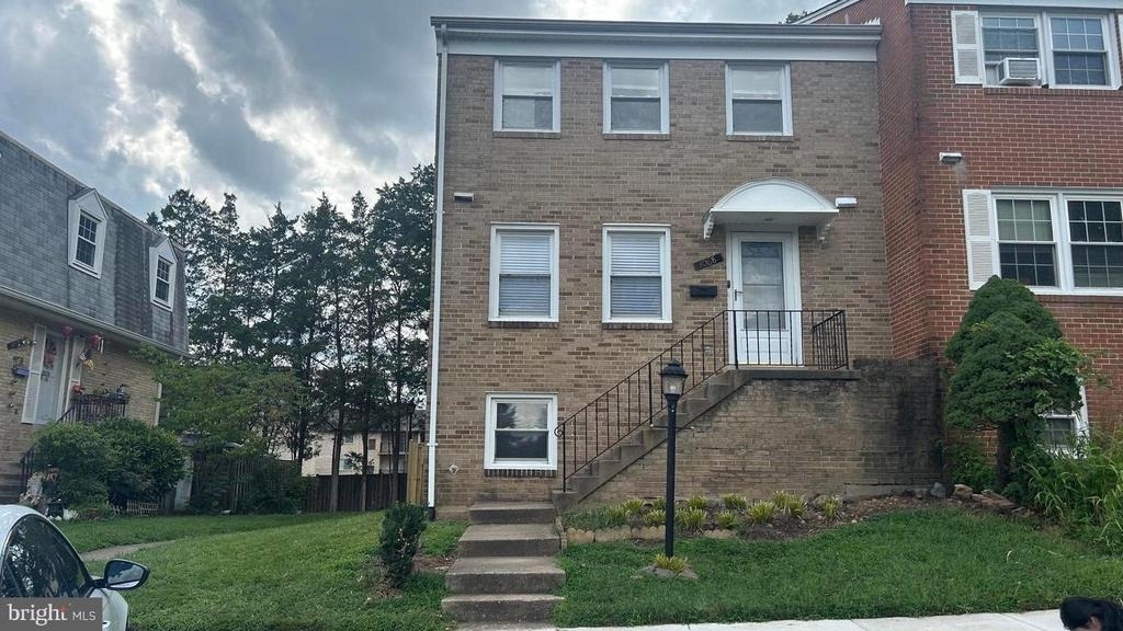 3068 Covington Street - Photo 0