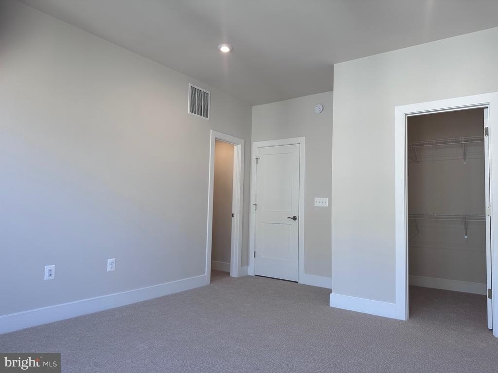 2453 Liberty Loop - Photo 14