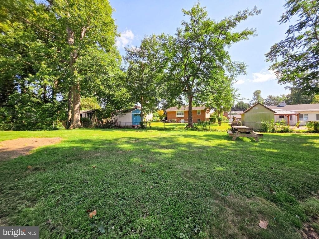 7511 Elgar Street - Photo 23