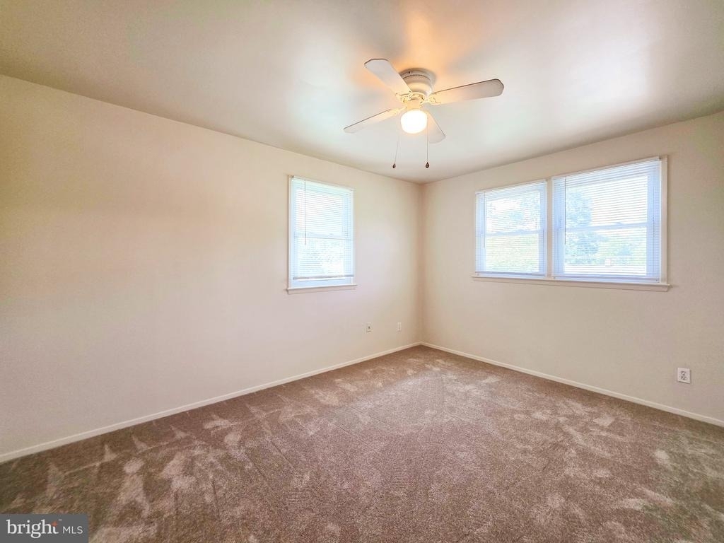 7511 Elgar Street - Photo 16