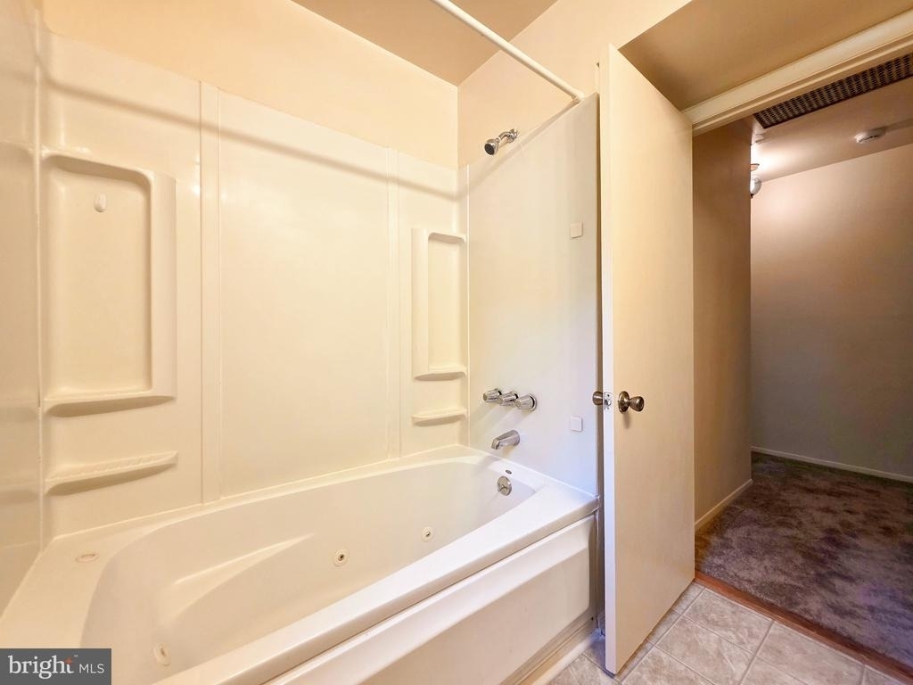 7511 Elgar Street - Photo 14