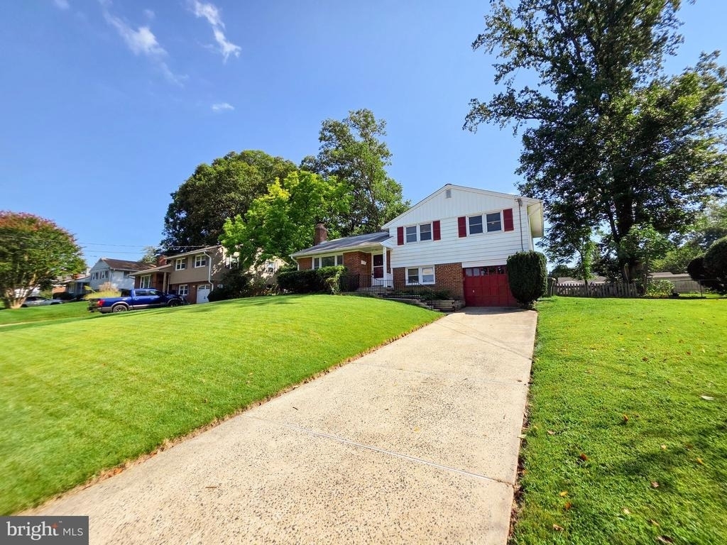 7511 Elgar Street - Photo 0