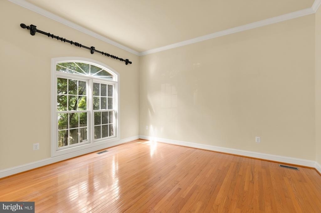 10606 Rosehaven Street - Photo 3