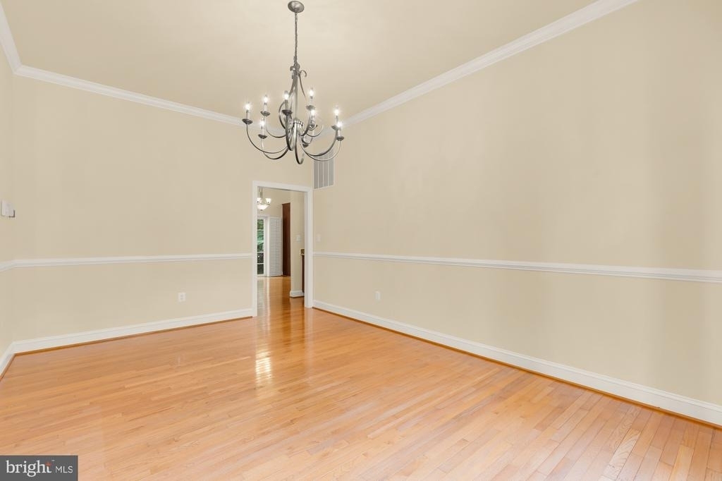 10606 Rosehaven Street - Photo 5
