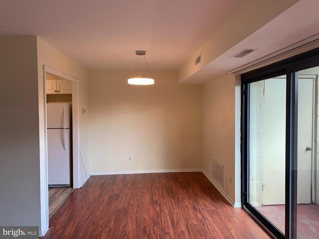 6141 Leesburg Pike - Photo 2