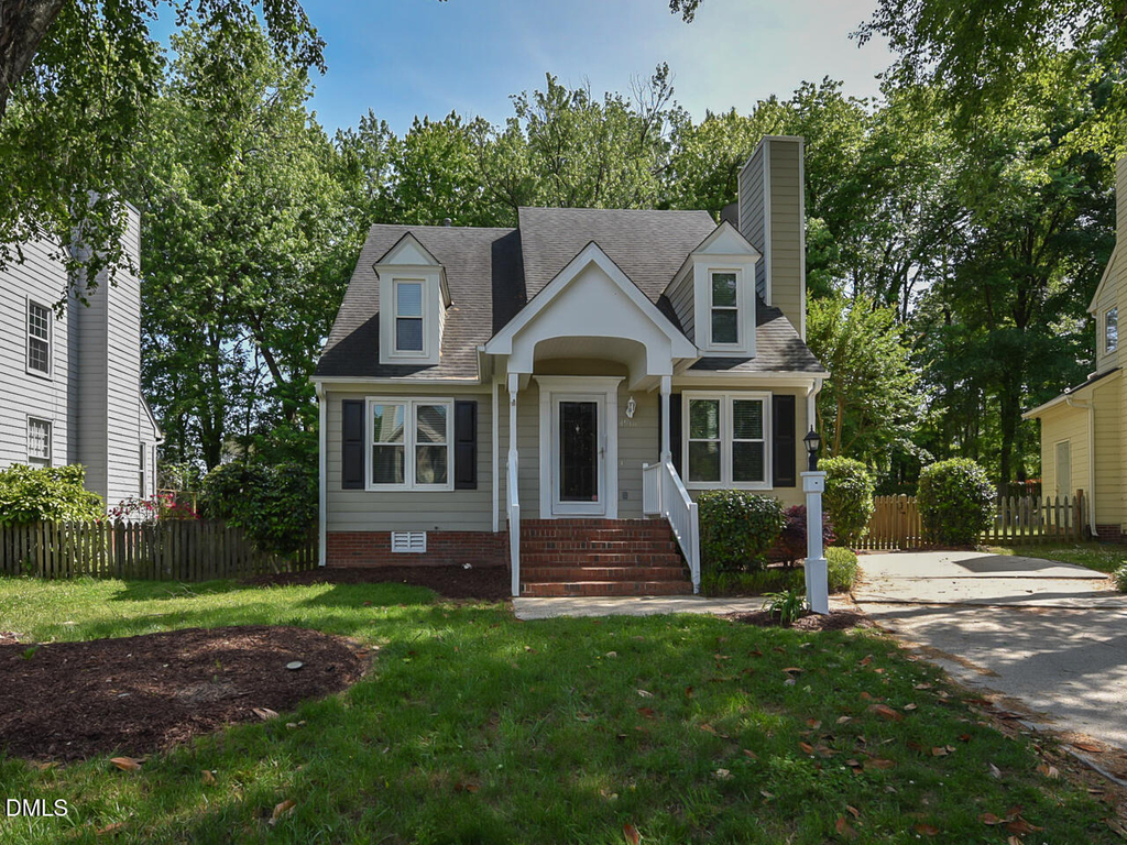 4916 Royal Adelaide Way - Photo 0