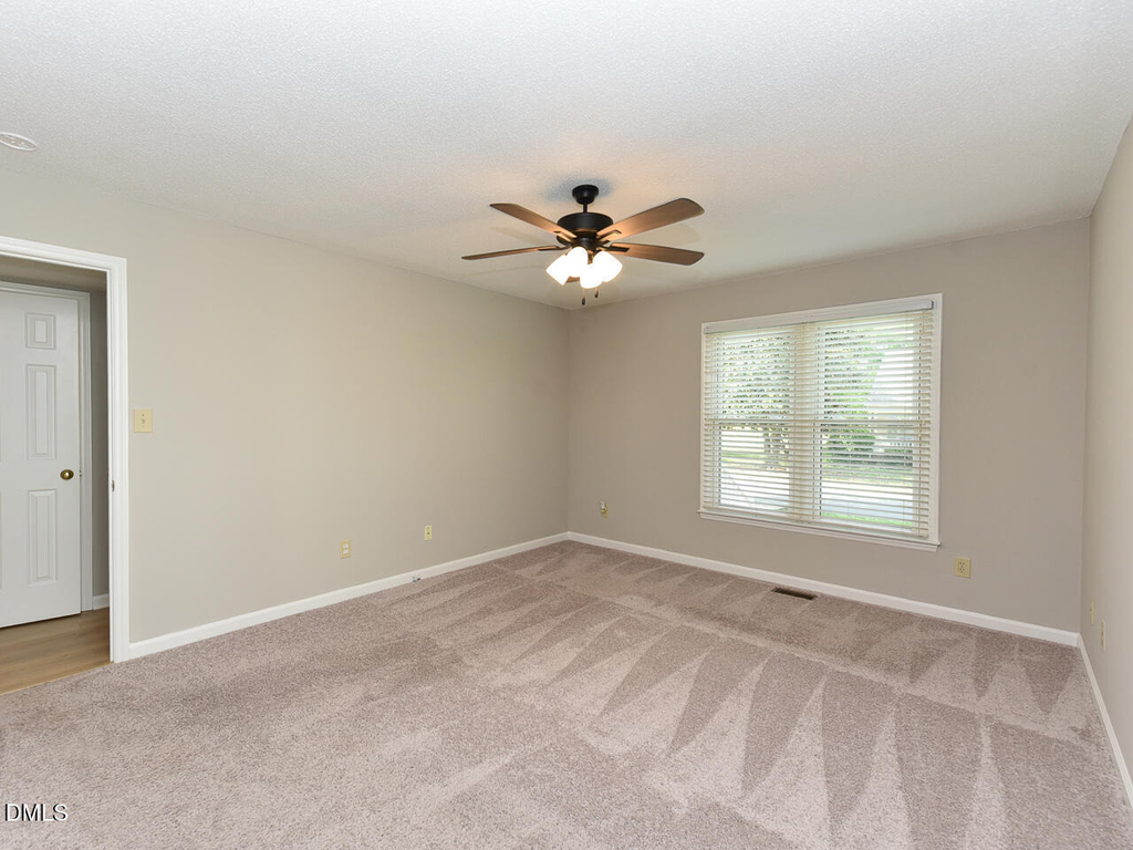 4916 Royal Adelaide Way - Photo 9
