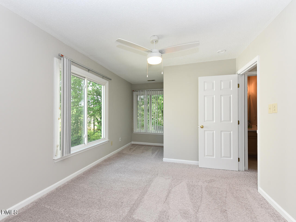 4916 Royal Adelaide Way - Photo 14