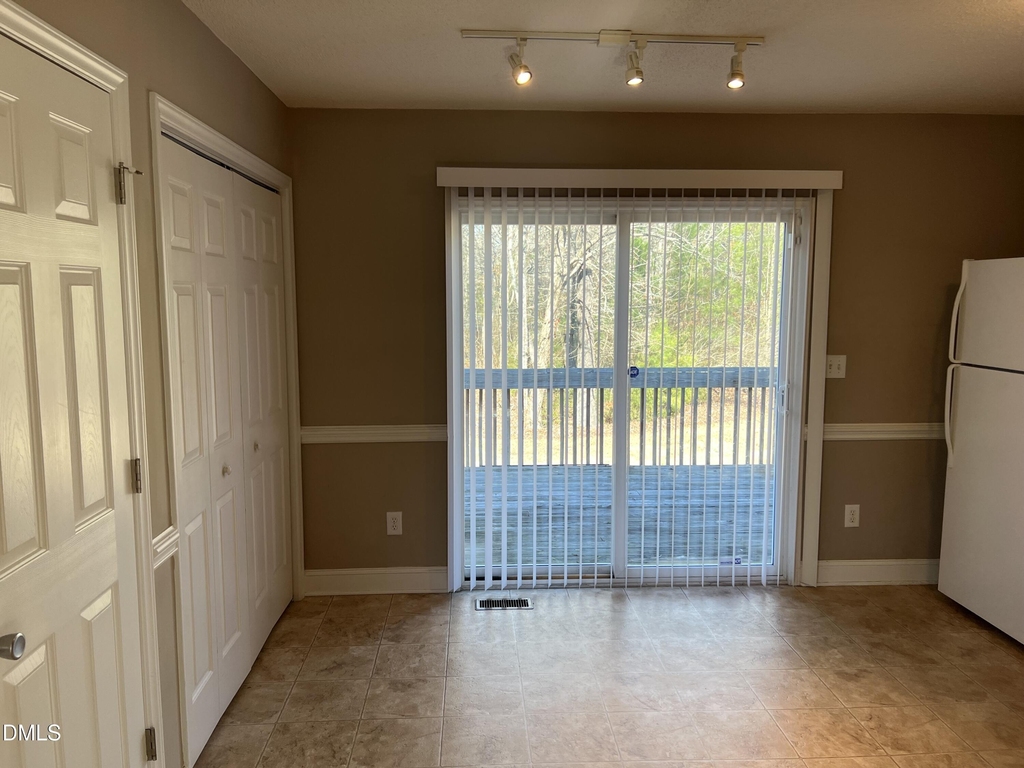 3803 Freeman Road - Photo 3