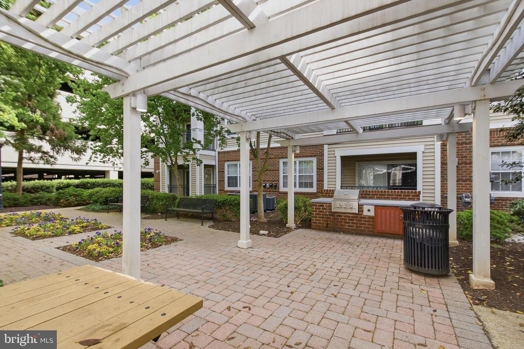 12913 Centre Park Circle - Photo 30