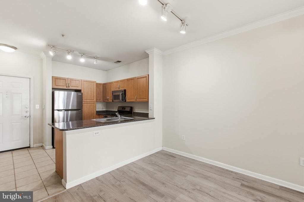 12913 Centre Park Circle - Photo 13
