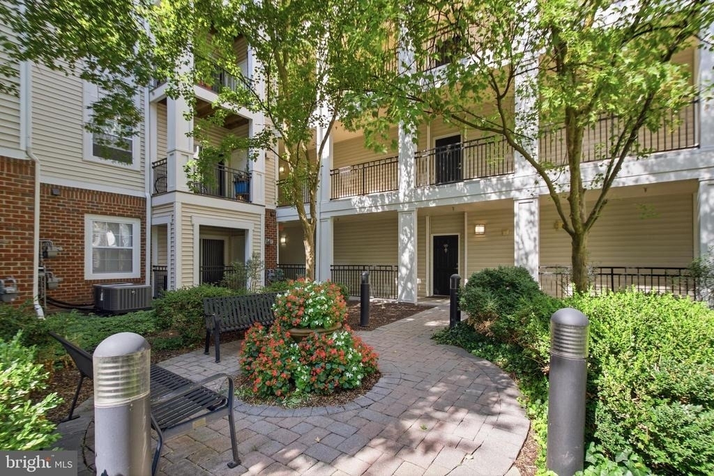 12913 Centre Park Circle - Photo 4