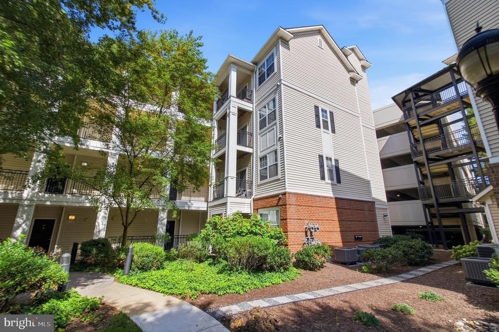 12913 Centre Park Circle - Photo 2