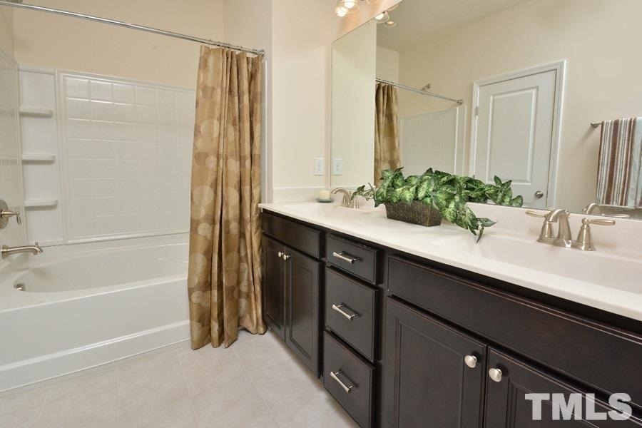 1108 Finch Court - Photo 18