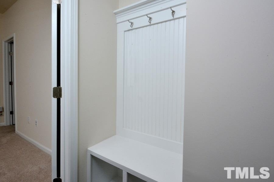 1108 Finch Court - Photo 5