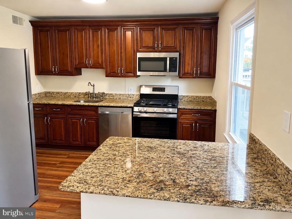 5530 Kendrick Lane - Photo 3