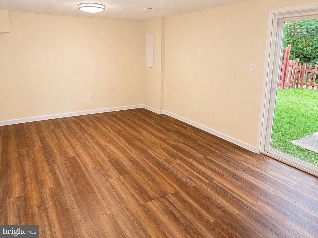 5530 Kendrick Lane - Photo 13