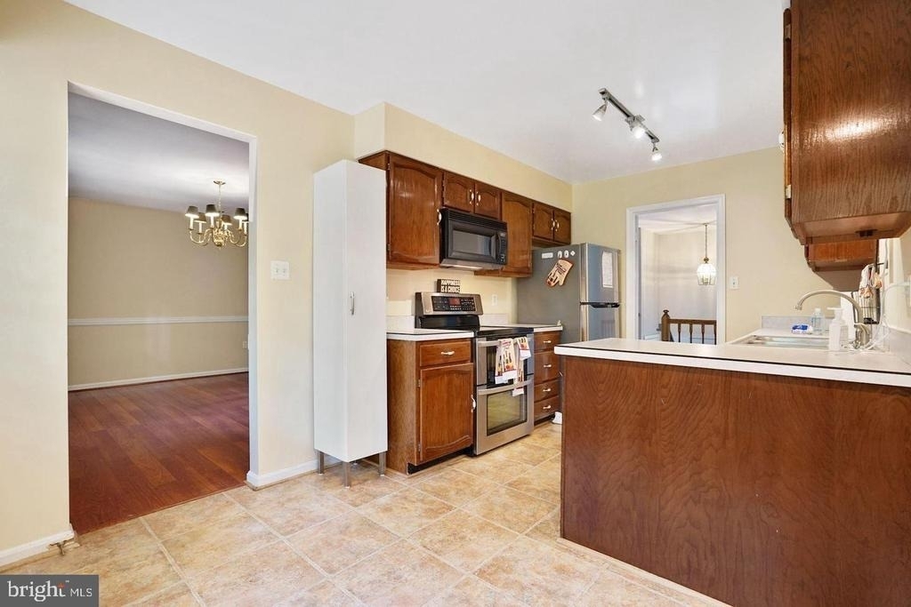 7620 Maritime Lane - Photo 9