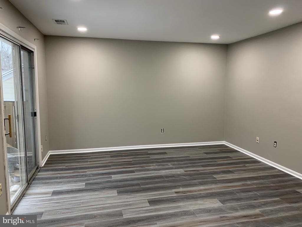 6327 Prince Way - Photo 3