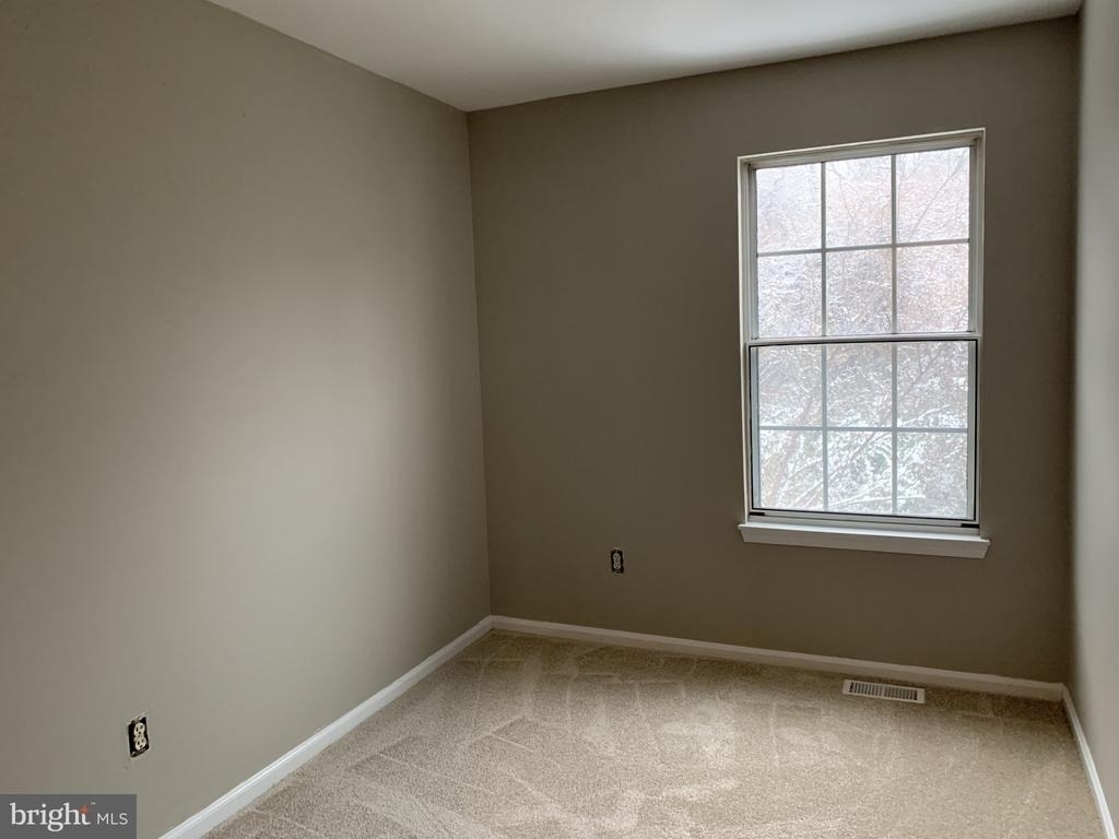 6327 Prince Way - Photo 8