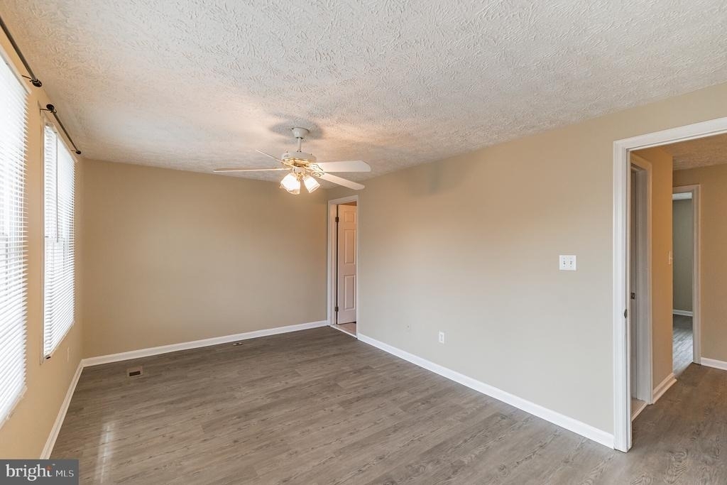 6302 Betsy Ross Court - Photo 19