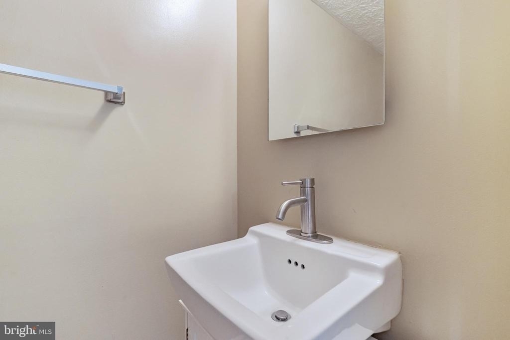 6302 Betsy Ross Court - Photo 15