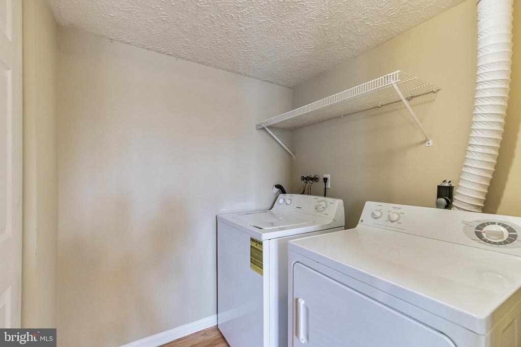 6302 Betsy Ross Court - Photo 14