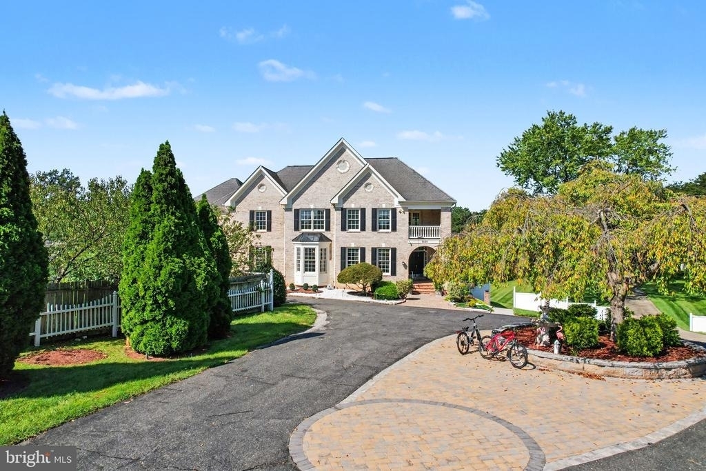 7020 Ordway Road - Photo 2
