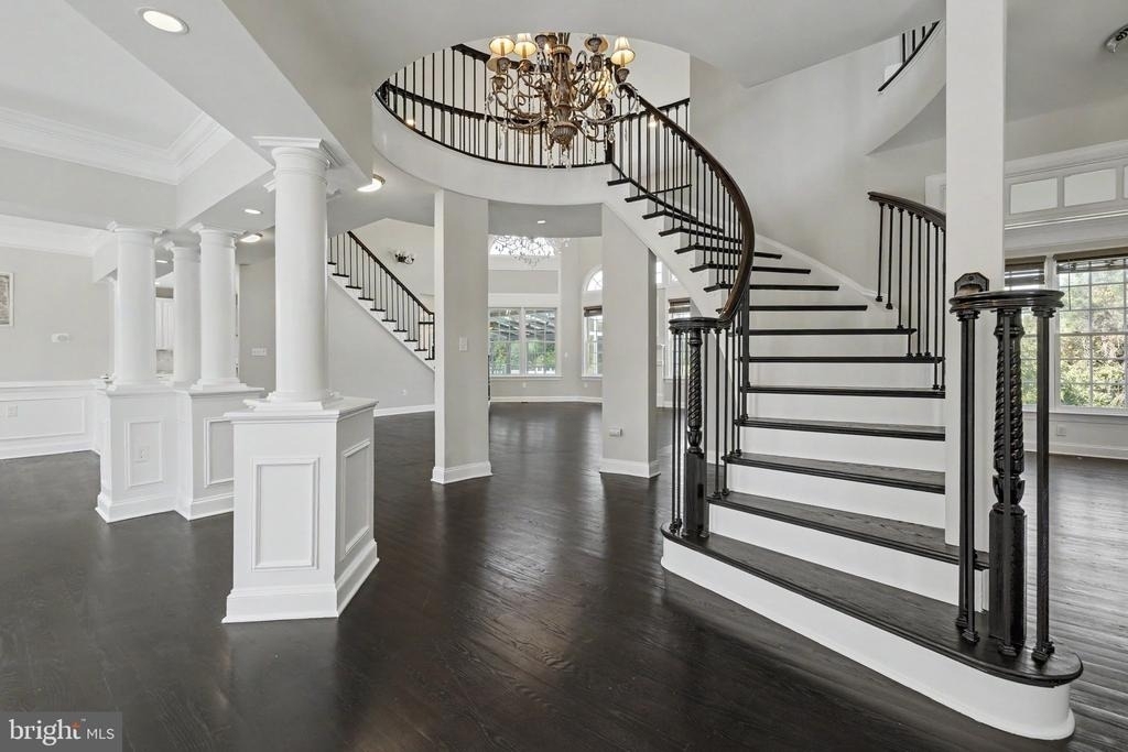 7020 Ordway Road - Photo 8