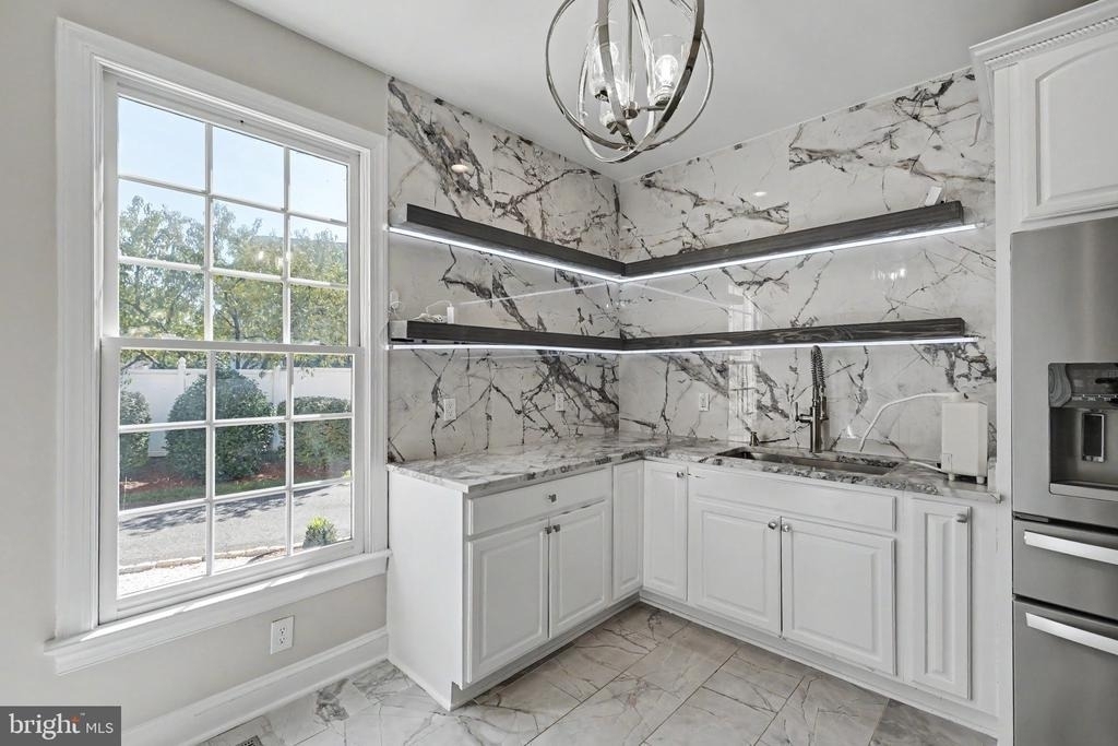 7020 Ordway Road - Photo 33