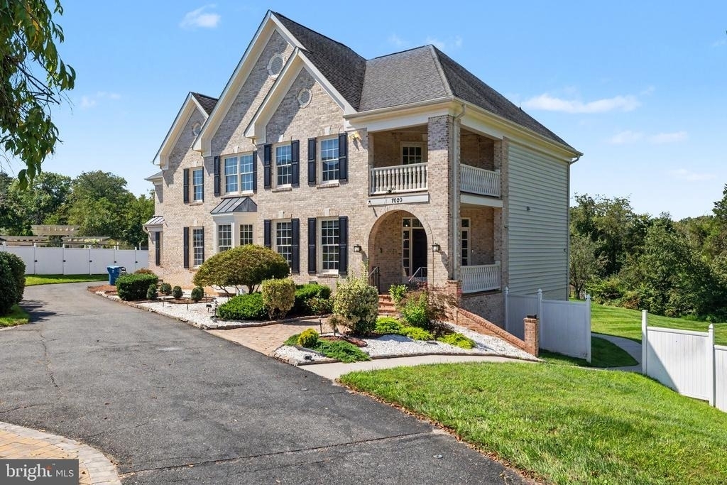 7020 Ordway Road - Photo 3