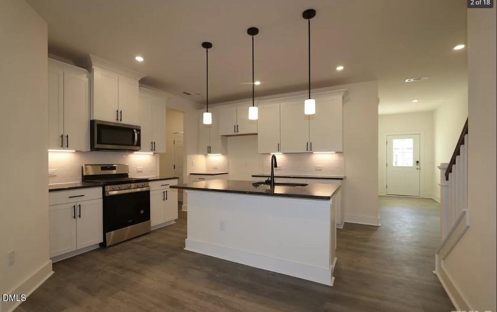 473 Autumn Rain Street - Photo 4