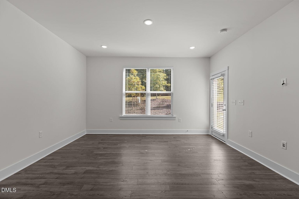 473 Autumn Rain Street - Photo 6