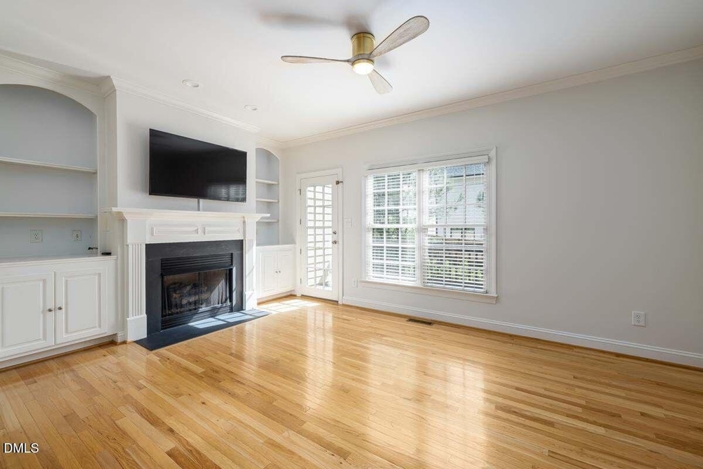 1300 Cameron View Court - Photo 8