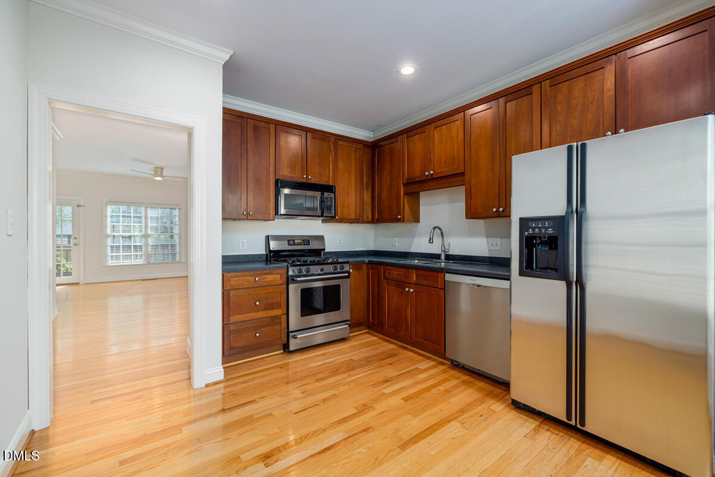 1300 Cameron View Court - Photo 3