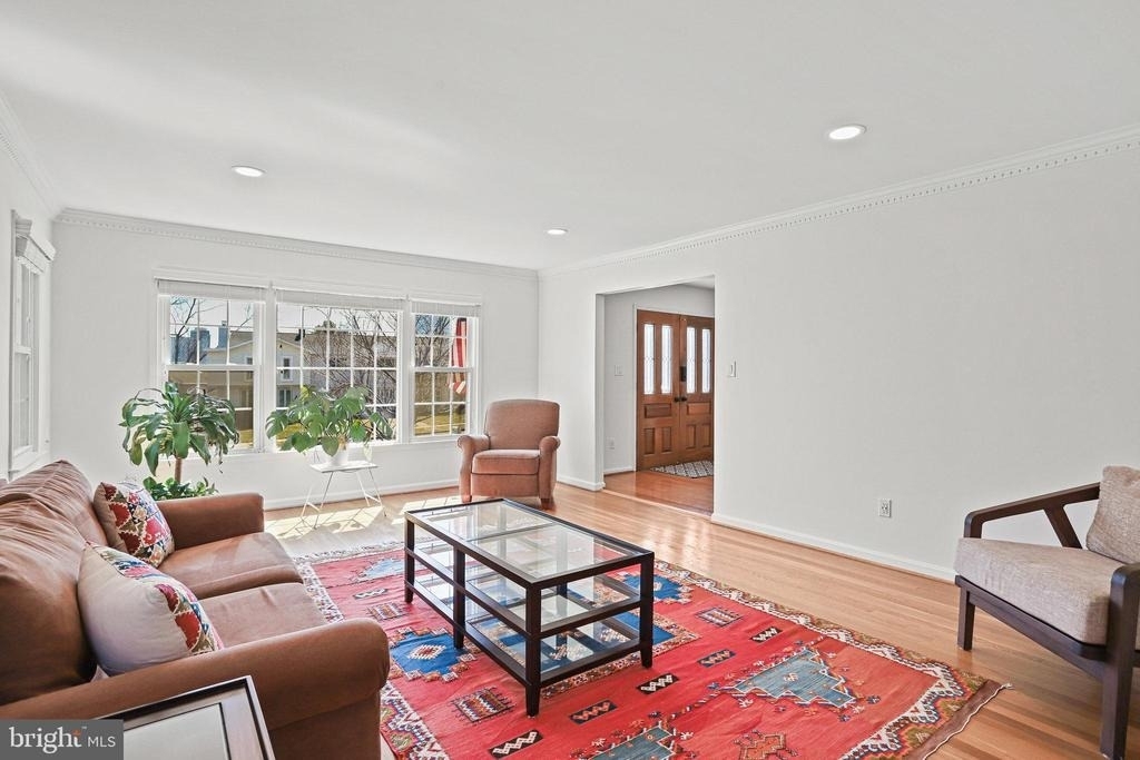 7730 Falstaff Road - Photo 9