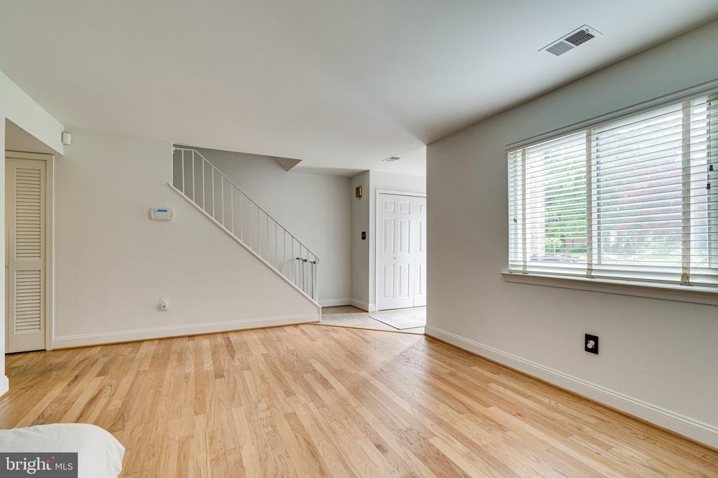 11016 Saffold Way - Photo 5