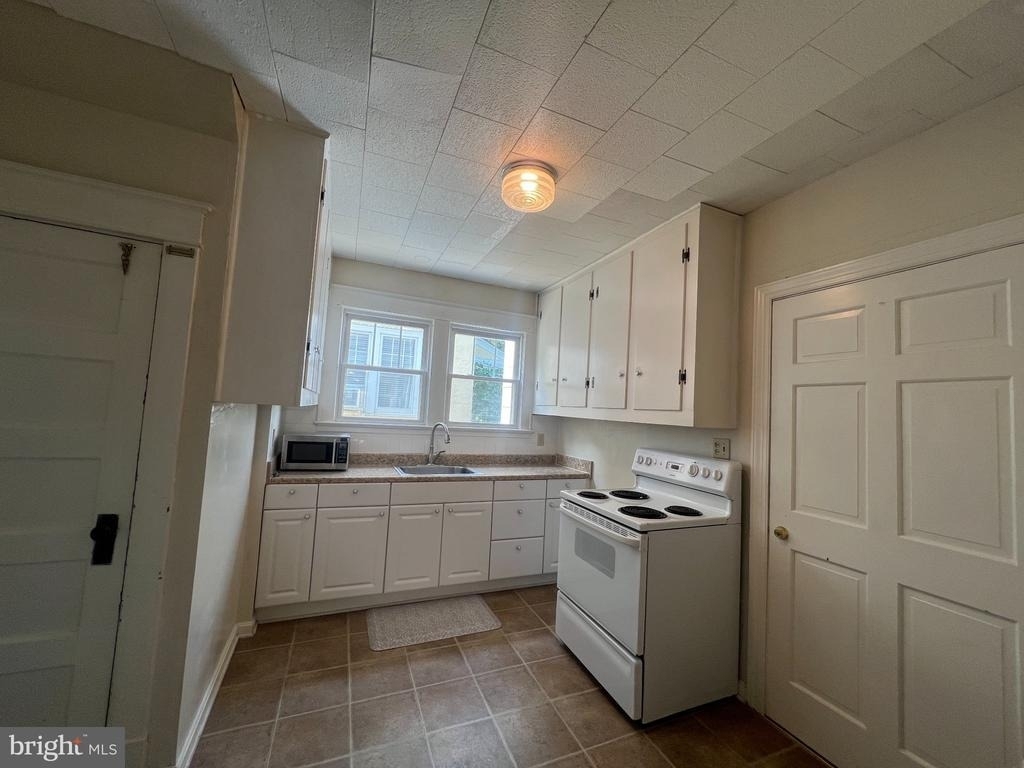 813 Marye Street - Photo 5
