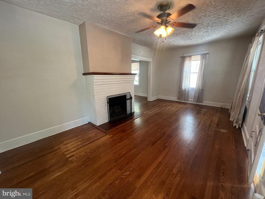 813 Marye Street - Photo 1