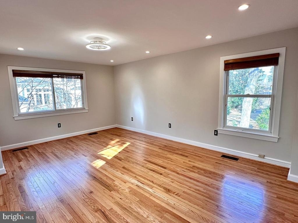 505 Carlisle Drive - Photo 7