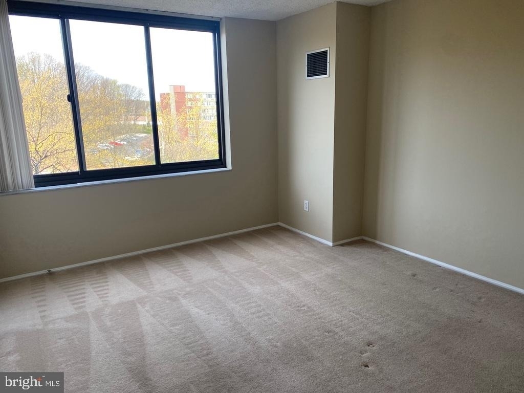 5500 Holmes Run Parkway - Photo 12