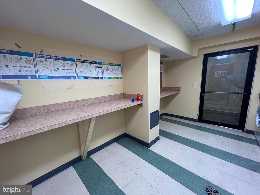 75 S Reynolds Street - Photo 25