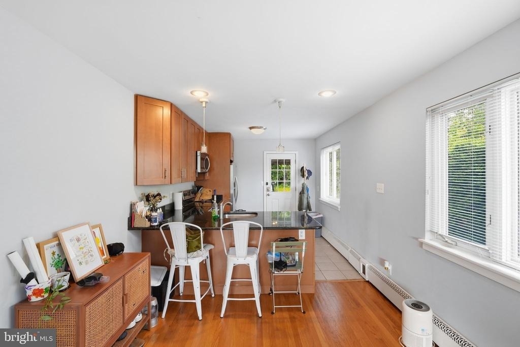1104 S Cleveland Street - Photo 4